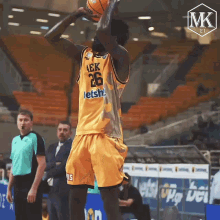Sant Roos GIF - Sant Roos Three Point GIFs