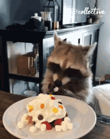 Eating Sweets GIF - Eating Sweets Fruits GIFs