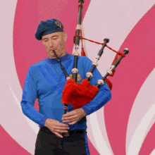playing bagpipe anthony wiggle the wiggles musician bagpipe