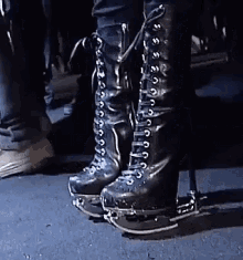 Aesthetic Grunge GIF - Aesthetic Grunge Ice Skates Shoes GIFs