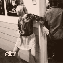 . GIF - Ellen Dancing Emma GIFs