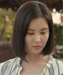 Seohyun Stare GIF - Seohyun Stare Confused GIFs