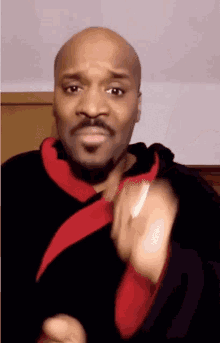 Ricky Smith Patrick Creamer GIF - Ricky Smith Patrick Creamer Sign Language GIFs