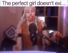 Guilty Cosplay The Perfect Girl GIF - Guilty Cosplay The Perfect Girl Shocked GIFs