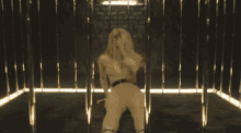 Shakira Loba GIF - Shakira Loba She Wolf GIFs
