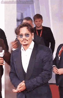 Johnny Depp Interview GIF - Johnny Depp Interview Hi GIFs