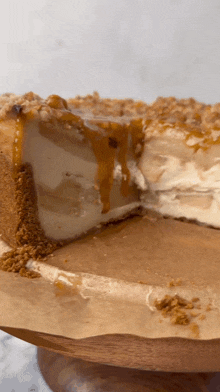 Apple Crumble Cheesecake Cheesecake GIF - Apple Crumble Cheesecake Cheesecake Dessert GIFs