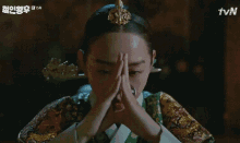 Worried Mr Queen GIF - Worried Mr Queen Shin Hye Sun GIFs