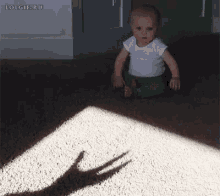 Shadow Scare GIF - Kid Scared Shadow GIFs