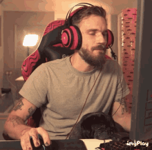 What Are You Doing Haha GIF - What Are You Doing Haha Pewdiepie GIFs
