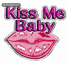 Kiss Me Baby.Gif GIF - Kiss Me Baby Kiss Me English GIFs