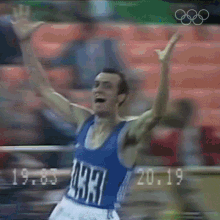 Celebrate Pietro Mennea GIF - Celebrate Pietro Mennea Olympics GIFs