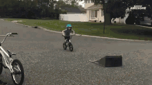 Ump Bike Jump GIF - Ump Bike Jump Hopping GIFs
