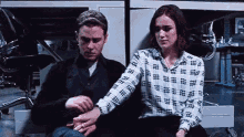 Holding Hands Its Okay GIF - Holding Hands Its Okay Im Here GIFs