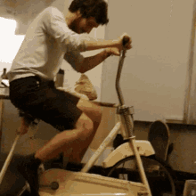 Just Go Cycling GIF - Just Go Cycling Exercise GIFs
