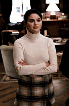 Only Murders In The Building Selena Gomez Only Murders In The Building GIF - Only Murders In The Building Selena Gomez Only Murders In The Building Mabel Mora GIFs