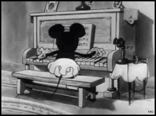 Mickey Mouse Piano GIF - Mickey Mouse Piano Playing GIFs