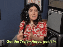 Kate Berlant Office Hours Live GIF - Kate Berlant Office Hours Live Trojan Horse GIFs