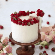 Strawberry Cake Preppy Kitchen GIF - Strawberry Cake Preppy Kitchen Cake GIFs