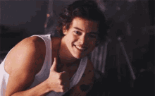Harry Styles One Direction GIF - Harry Styles One Direction Thumbs Up GIFs