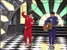 tetsu and tomo japanese guitar spin dance