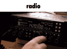 Radio Ratio GIF - Radio Ratio GIFs