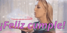 Feliz Cumple Cumpleaños Britney Spears Pastel Velas GIF - Britney Spears Happy Birthday Cake GIFs