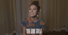 You Look Great Looking Good GIF - You Look Great Looking Good I See You GIFs