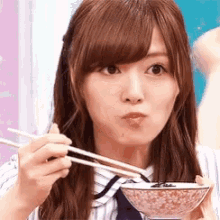 Nogizaka46 Eating GIF - Nogizaka46 Eating Food GIFs