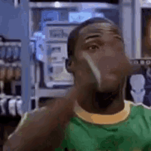 Kevin Hart Angry GIF - Kevin Hart Angry Fight Me Bro GIFs