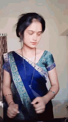 Saree Woman Marathi Girl GIF