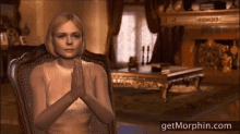 Elle Fanning Real Housewives GIF - Elle Fanning Real Housewives Hands GIFs