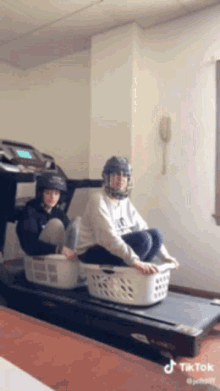 Treadmill Falling Off GIF - Treadmill Falling Off Lets Go GIFs