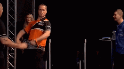 dirk-van-duijvenbode-darts.gif