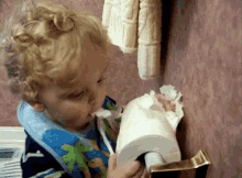 Toilet Paper GIF - Toilet Paper Confused GIFs