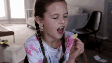 Eating Popcorn Claire Crosby GIF - Eating Popcorn Claire Crosby Claire And The Crosbys GIFs