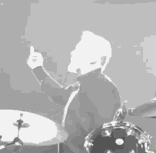 Roger Taylor Queen GIF - Roger Taylor Queen Middle Finger GIFs