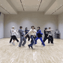Andteam Andteam K Center GIF - Andteam Andteam K Center Andteam K Spinning GIFs