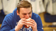 Zach Hyman Eating Sandwich GIF - Zach Hyman Eating Sandwich Food GIFs