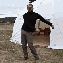 Floss Camping GIF - Floss Camping Floss Dance GIFs