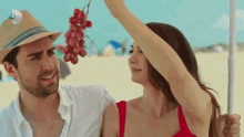 Couple Beach GIF - Couple Beach Grapes GIFs