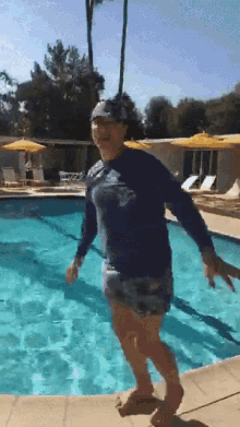 John Barrowman Swimmingpool GIF - John Barrowman Swimmingpool Jumping GIFs