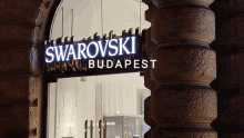 Swarovskibudapest Sanyi GIF - Swarovskibudapest Budapest Sanyi GIFs