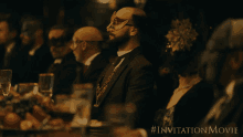 Heads Turning The Invitation GIF - Heads Turning The Invitation Look GIFs