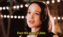 Ellen Page Grass Is Fake GIF - Ellen Page Grass Is Fake Fake GIFs