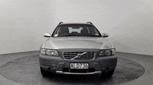 Volvo Bolbo GIF