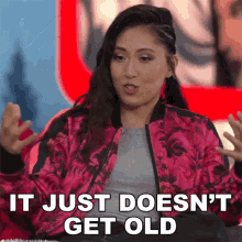 It Just Doesnt Get Old Mari Takahashi GIF - It Just Doesnt Get Old Mari Takahashi Atomicmari GIFs