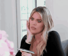Khloe Kardashian Shocked GIF - Khloe Kardashian Shocked Whats The Tea GIFs