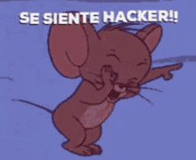 a cartoon mouse says se siente hacker while pointing at something