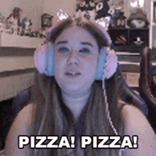 Pizza Pizza Cassie GIF - Pizza Pizza Cassie Cutieroosr GIFs